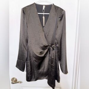 NWT Glam Black Wrap Dress size Small
